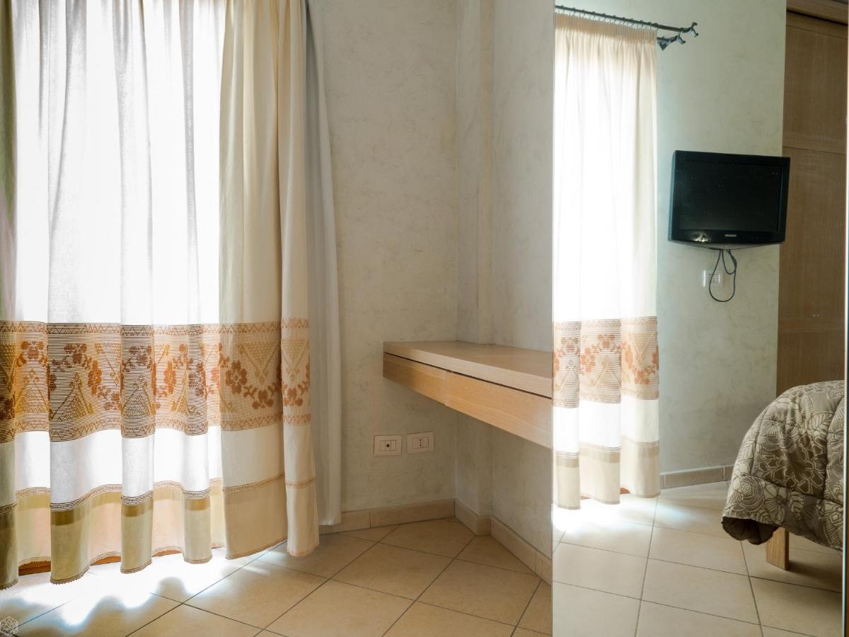 Jeremy House 53 - Klodge Olbia Extérieur photo